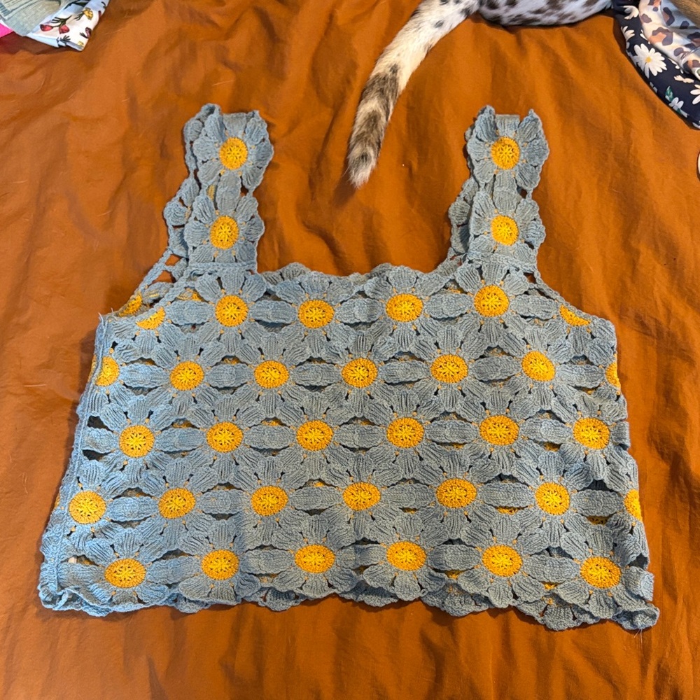 NWT Daisy crochet tank top